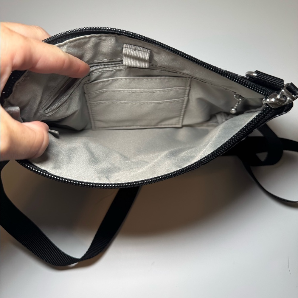 BAGGALLINI Animal Print Black/Gray RFID Security - Picture 8 of 8